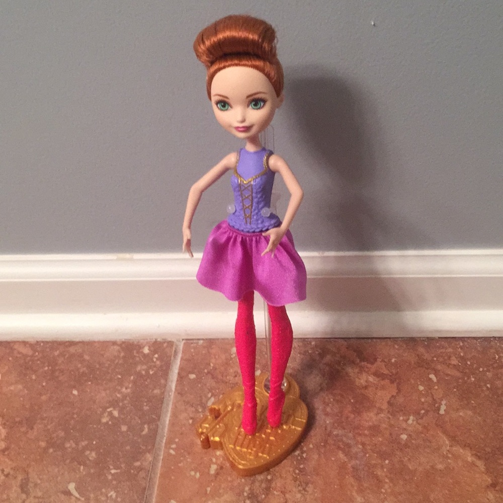 Ever After High - Holly O’ Hair - Ballet Edition